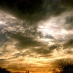 Céu nublado com tempestade se formando